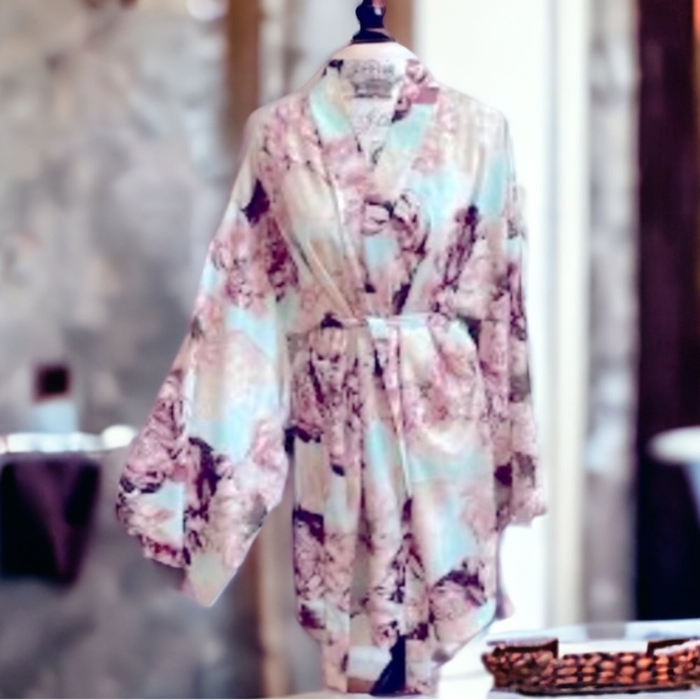 NEW Cacique Robe Blue Cream Floral Wrap Kimono Womens Plus Sz 18/20